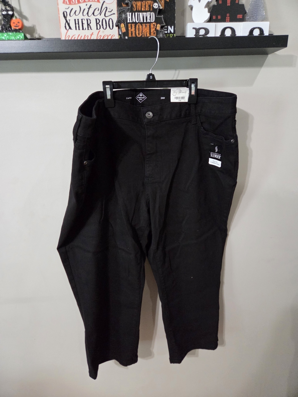 St. John's Bay Black Capris - Classic Straight Fit